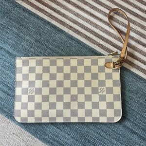 Louis Vuitton Damier Azur Pochette Accessoires 9.5x6 wristlet